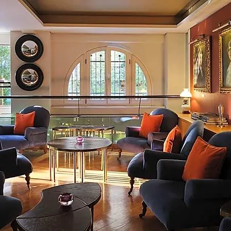 The Excelsior - Small Luxury Of The World 5*